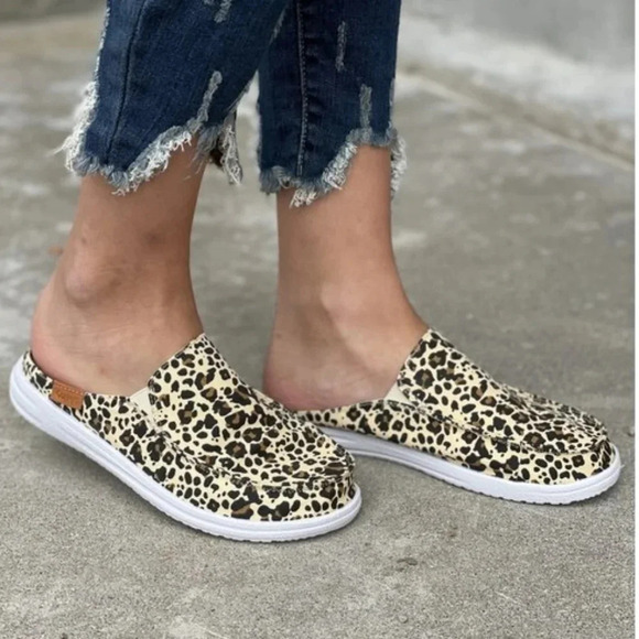 New Corkys Pontoon Leopard Print Slide Tennis Shoes - Picture 3 of 6